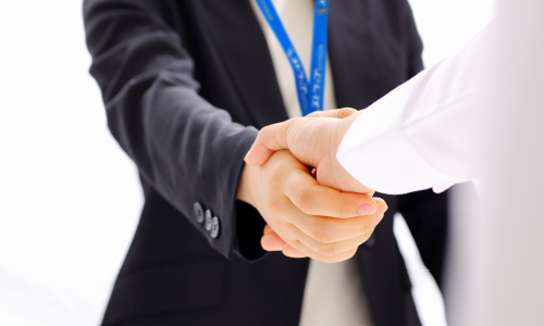 全国30万社以上の取引実績！信頼の高評価企業！